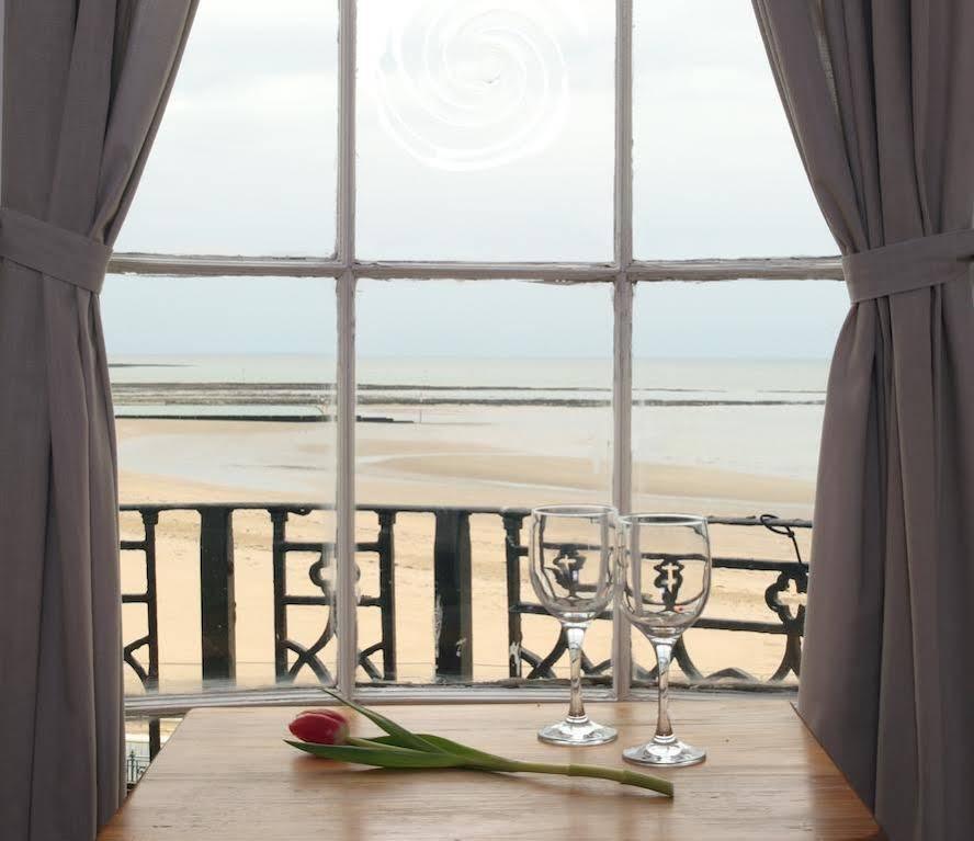 Beachview Guest House Accommodations Margate Ngoại thất bức ảnh